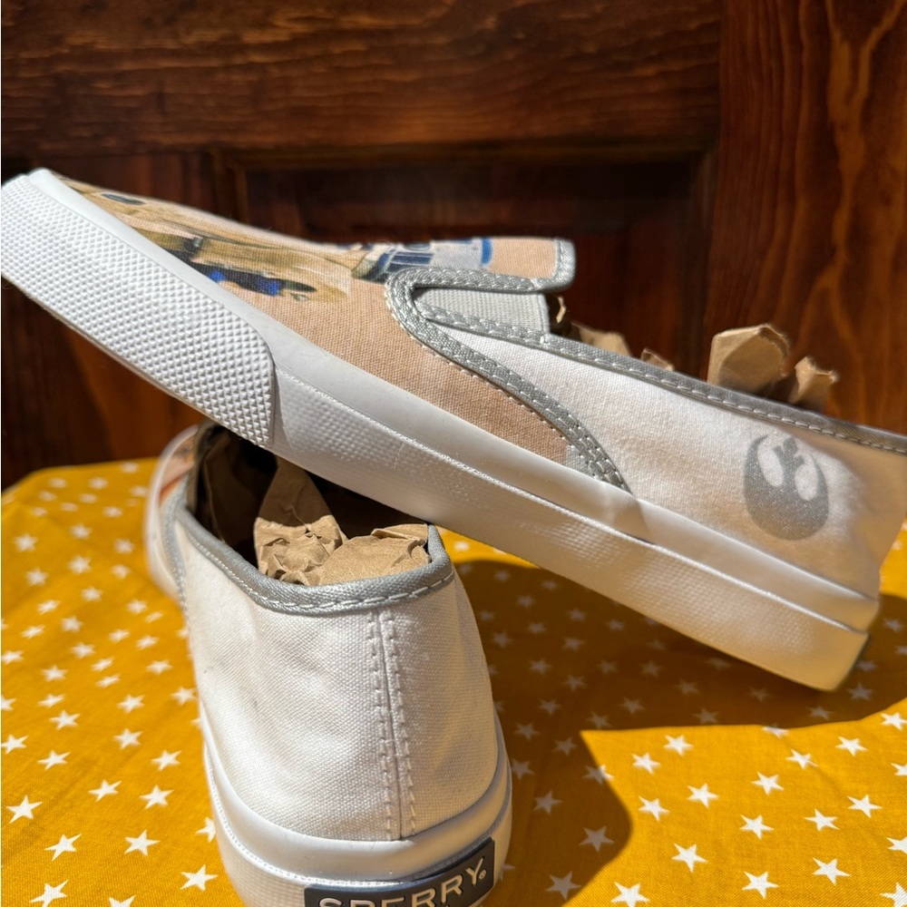 Men’s Star Wars r2d2 and C-3PO Sperry - Picture 7 of 9